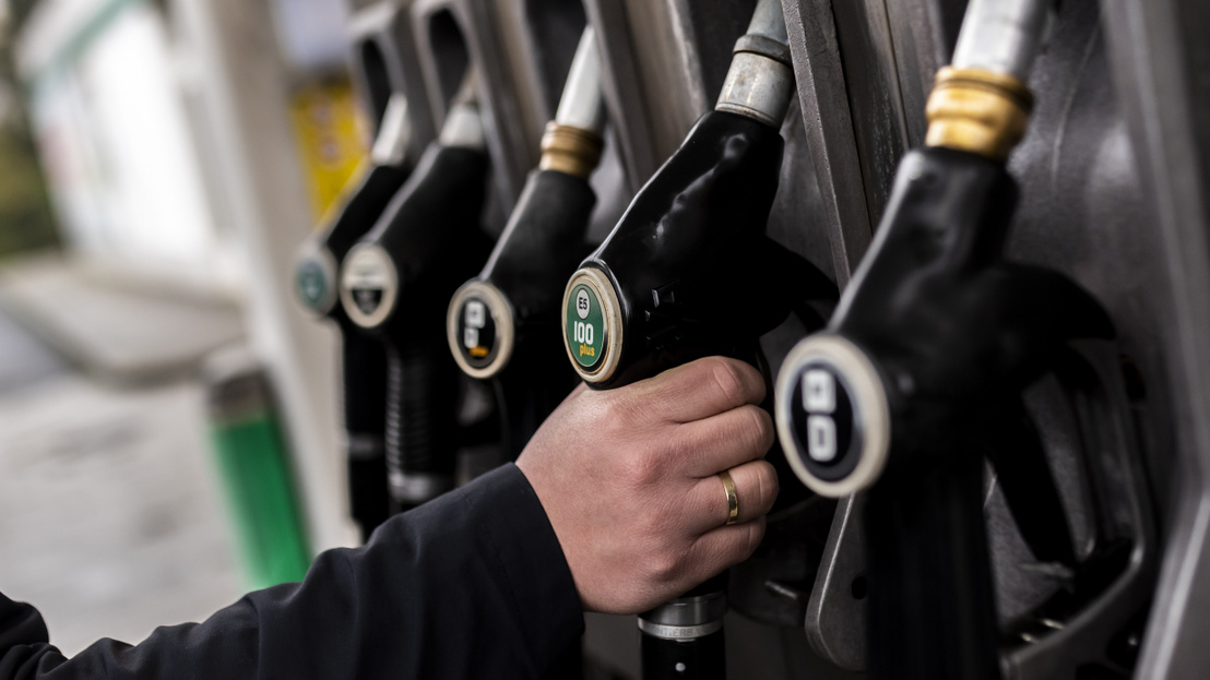 Üzemanyagárak és alternatívák: benzin, dízel, hibrid vagy elektromos – mi éri meg hosszú távon?